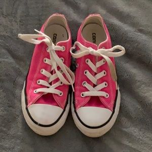 Girls Converse Chuck Taylor All Star sneakers